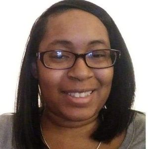 Meet your Posher, Alicia